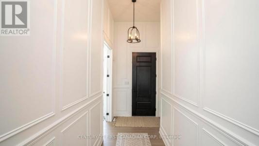 956 TRAILSWAY AVENUE, London South (south B), 安大略省 N6K 0K7, 加拿大