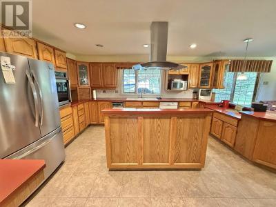 1385 WELLS ROAD, Quesnel, Colombie-Britannique V2J 7H1, Canada