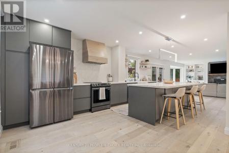 7 CARL CRESCENT, Hamilton (waterdown), Ontario L0R 2H4, Canada