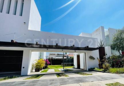 Cañada del Tigre 7,, Tlajomulco De Zúñiga, Jalisco 45645, Mexico