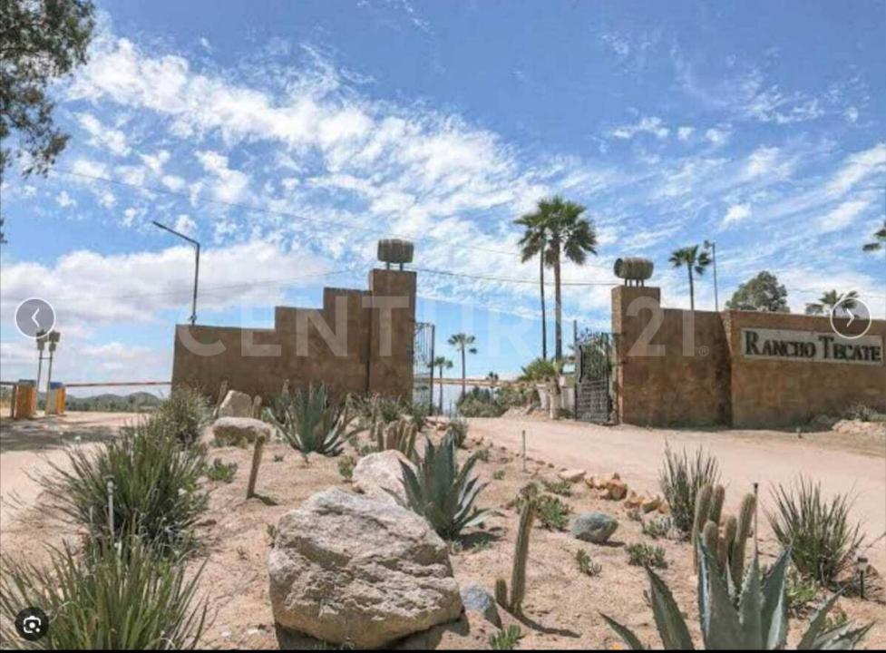 Km 10 3,, Tecate, Baja California 21530, Messico