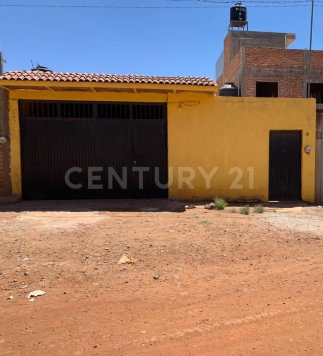 Calle privada S/N, Fraccionamiento La Peñita, en Arandas, Jal. s/n,, Arandas, Jalisco 47180, México