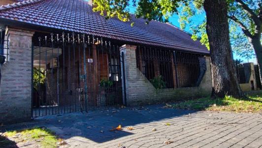 15 e/ 462 y 464 , La Plata, GBA Sur 00001, Argentina