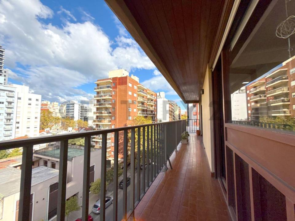 La Rioja 1123 , Mar Del Plata, Buenos Aires Costa Atlántica 7600, Argentina