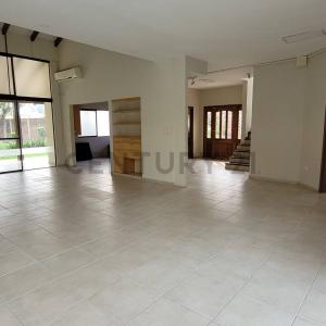 Calle 10 de Noviembre esq Av. Claracuta 6156, Norte, Santa Cruz 591, 玻利維亞