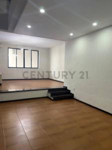 Esq. René Barrientos y Av. Grigotá, casi Doble Vía La Guardia , Oeste, Santa Cruz 00001, Bolivia