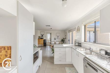 6 Clancy Place, Parkes, NSW 2870, Australia