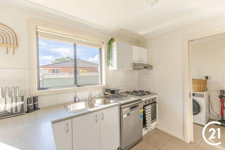 6 Clancy Place, Parkes, NSW 2870, Australia