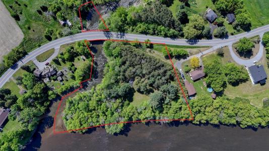 8610  Ch. du Rapide-Plat S., Saint-Hyacinthe, Quebec J2R 2A6, Canada