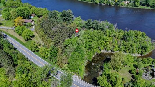 8610  Ch. du Rapide-Plat S., Saint-Hyacinthe, Quebec J2R 2A6, Canada