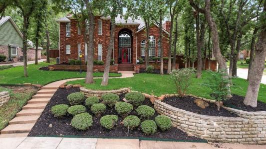 2805 Pine View DR, Grapevine, Texas 76051