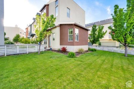 11379 S OAKMOND RD, South Jordan, 猶他州 84009, 美國