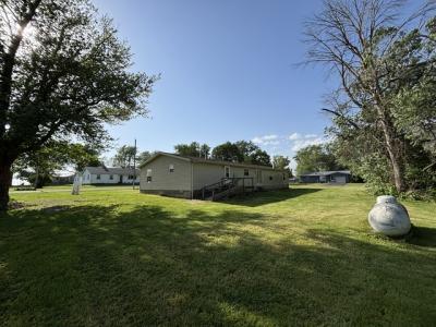 18 Lincoln St, Lawndale, Illinois 61751