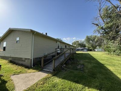 18 Lincoln St, Lawndale, Illinois 61751