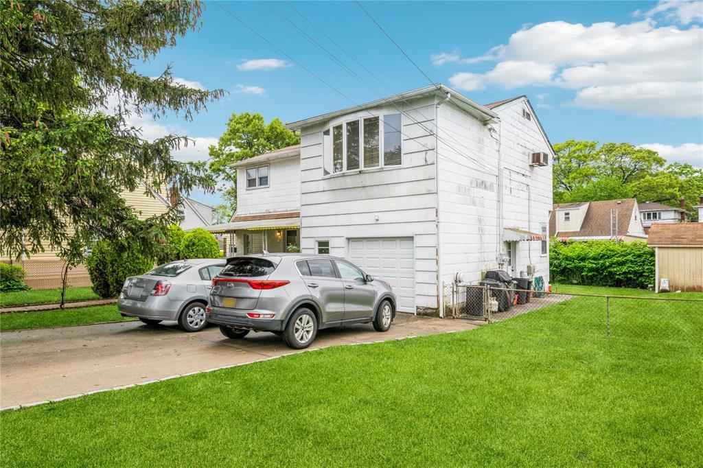 356 Oakley Avenue, Elmont, Нью-Йорк 11003, Соединенные Штаты