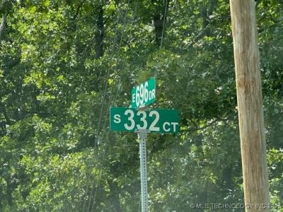 E 696 Drive, Wagoner, Oklahoma 74467, USA