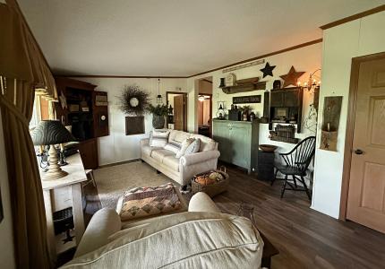 2368 Reinhart Road, Loogootee, 印第安纳州 47553, 美国