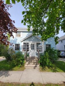 327 Long Lake Avenue, Alpena, Michigan 49707, USA