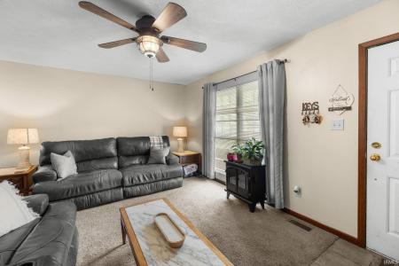 3739 S Westmont Avenue, Bloomington, אינדיאנה 47403, ארצות הברית של אמריקה