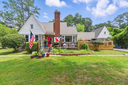 290 Circle Drive, Port Haywood, Virginia 23138-2112