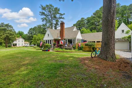 290 Circle Drive, Port Haywood, Virginia 23138-2112