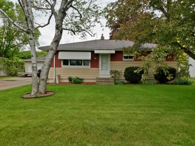 221 W 27th St, Marshfield, Wisconsin 54449, USA