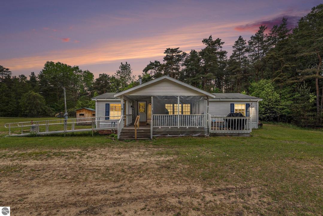 8890 W Cutcheon Road, Manton, ミシガン 49663, アメリカ合衆国