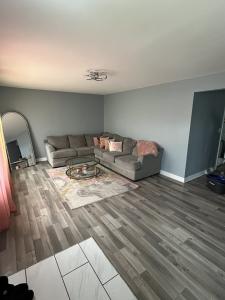 579 Price Avenue, Calumet City, Illinois 60409