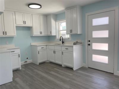 4524 Metropolitan Avenue, Dallas, Texas 75210, USA