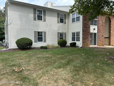 8-1 Seattle Court, Freehold, New Jersey 07728, USA