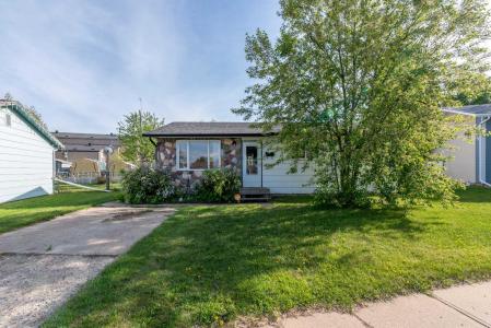 4743 BARR CRESCENT, Lloydminster, 서스캐처원주 T9V 0L3, 캐나다