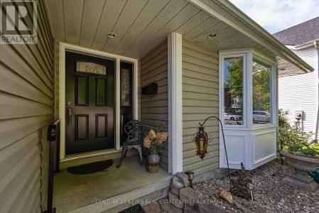 605 ARTHUR STREET, Gananoque, Ontario K7G 3C5, Canada