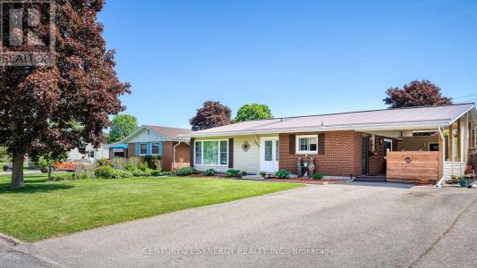 233 ALLAN STREET, Smiths Falls, Ontario K7A 4M9, Canada