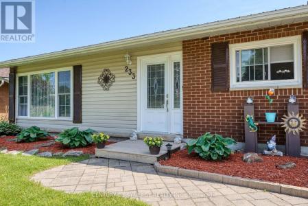 233 ALLAN STREET, Smiths Falls, Ontario K7A 4M9, Canada