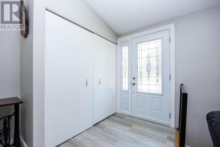 233 ALLAN STREET, Smiths Falls, Ontario K7A 4M9, Canada