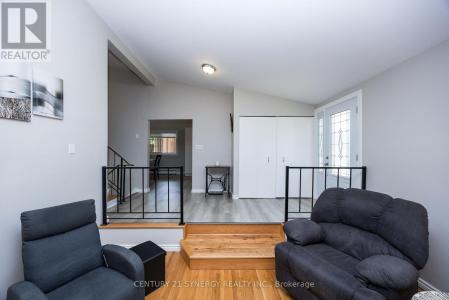 233 ALLAN STREET, Smiths Falls, Ontario K7A 4M9, Canada