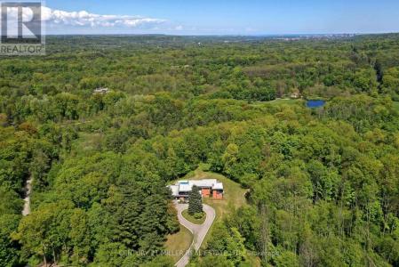 140 GRAVEL PIT ROAD, Hamilton, Ontario L9H 5E3, Kanada