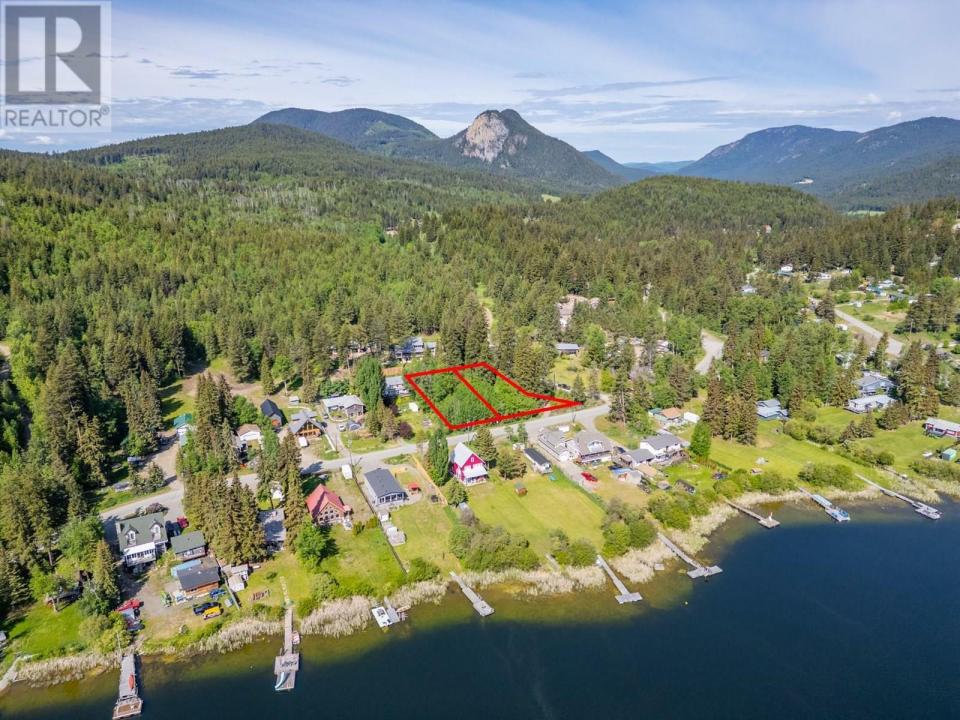 3006 POWELL ROAD, Kamloops, Colúmbia Britânica V0E 3E1, CANADÁ