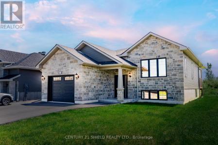 2300 CREWSON COURT, Cornwall, Ontario K6H 7N2, Canada