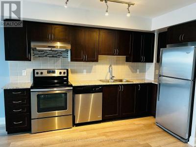 376 HIGHWAY 7 EAST, Richmond Hill (doncrest), Ontario L4B 0C7, Canada