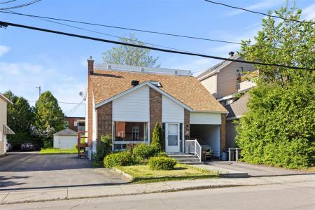 116 Rue Wìgwàs, Gatineau (Hull), Québec J8Y 2W9, Canada