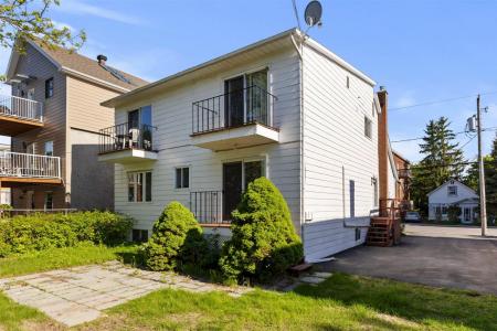 116 Rue Wìgwàs, Gatineau (Hull), Québec J8Y 2W9, Canada