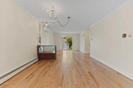 116 Rue Wìgwàs, Gatineau (Hull), Québec J8Y 2W9, Canada
