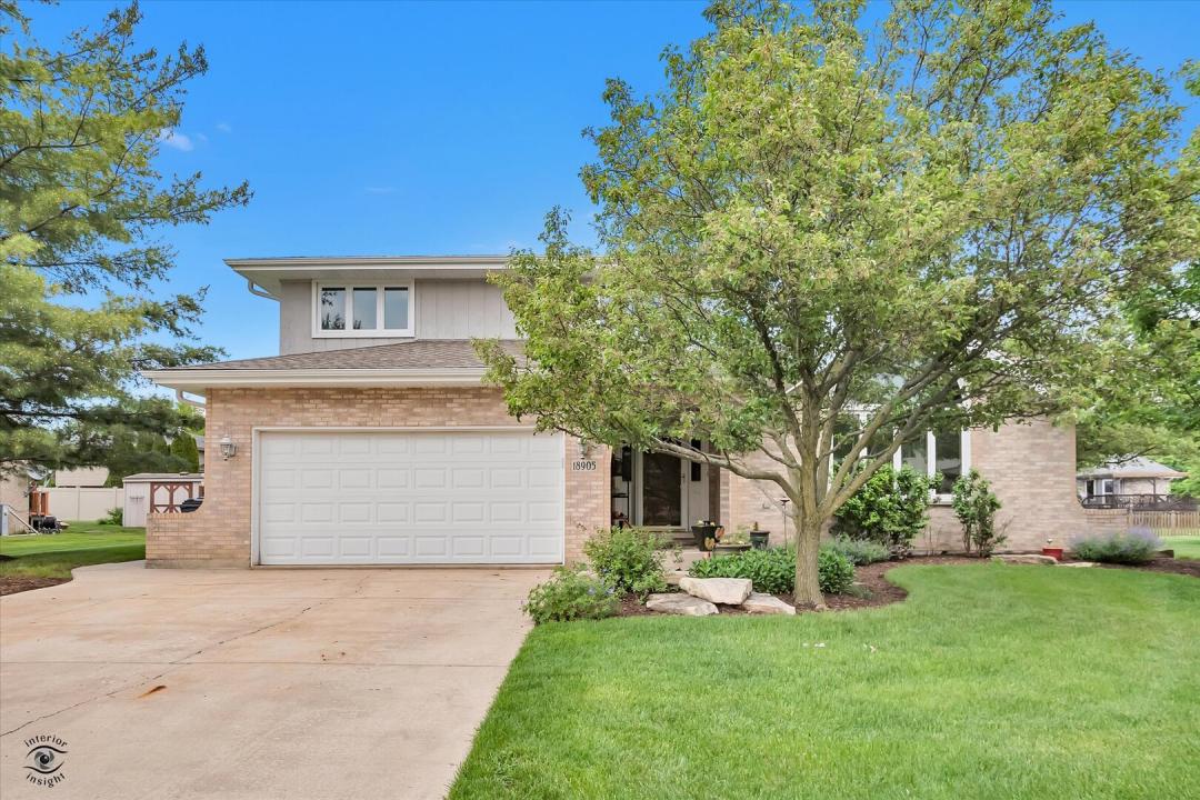 18905 Meadowview Drive, Mokena, Illinois 60448, USA