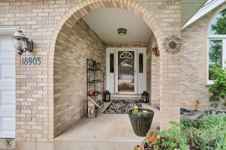 18905 Meadowview Drive, Mokena, Illinois 60448, USA