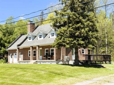 90  Rue Masebo, Egan-Sud, Quebec J9E 3A9, Canada