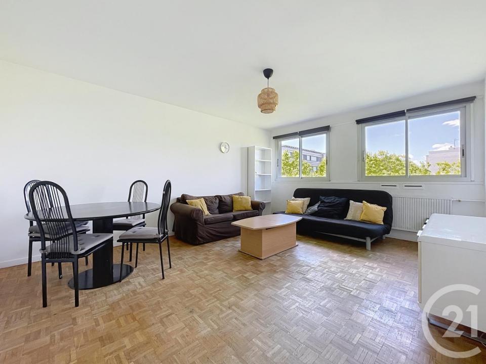 Sevres, Île-de-France 92310, アキタン