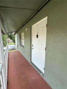 702 MICHIGAN COURT UNIT 4, St. Cloud, Florida 34769, Estados Unidos