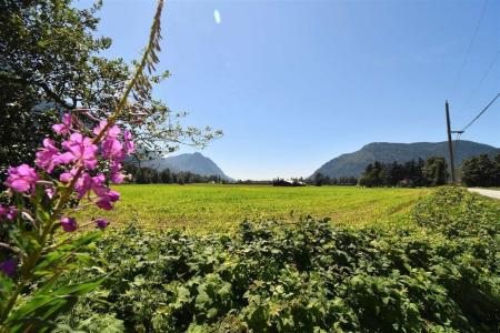 59280 ST ELMO ROAD, Hope, British Columbia V0X 1L2, Canada
