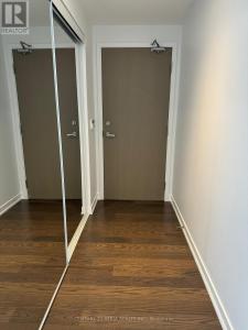 100 HARBOUR STREET, Toronto (waterfront Communities), 安大略省 M5J 0B5, 加拿大